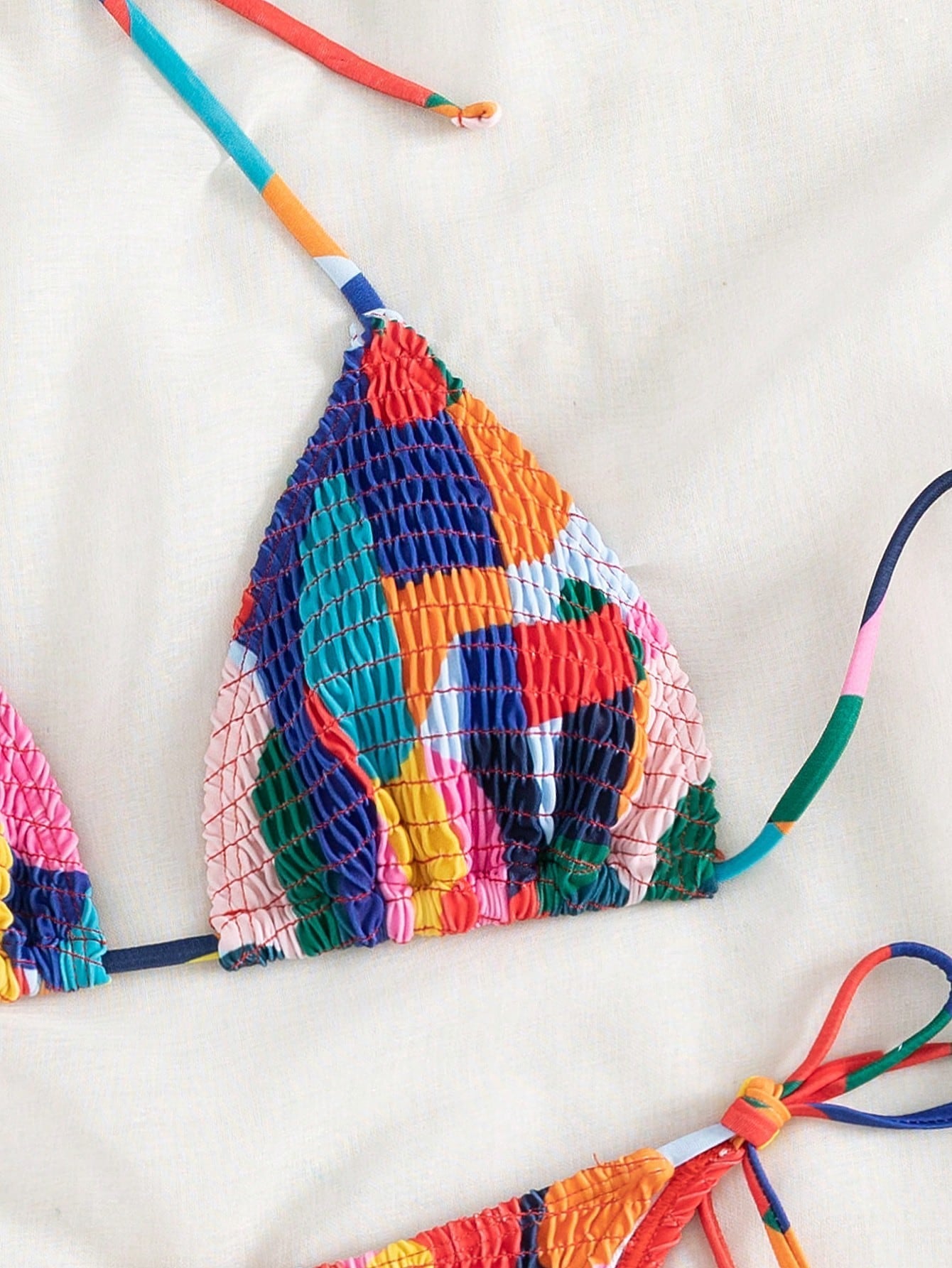 Biquíni Triângulo Multicolorido com Detalhe Franzido